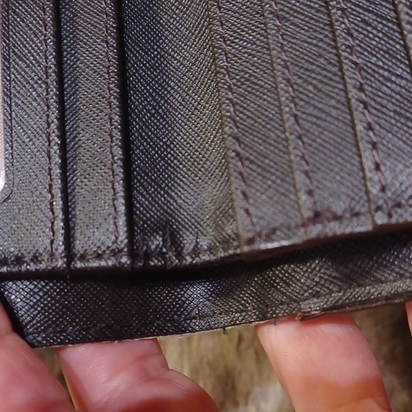 Michael Kors  wallet - Picture 8 of 16